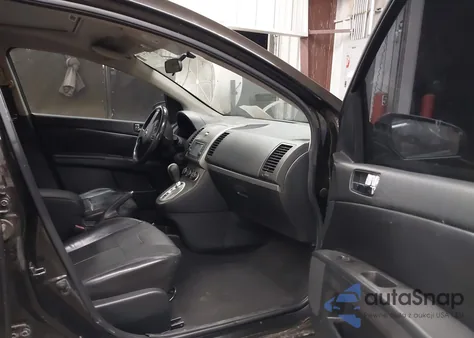 2011 Nissan Sentra 2.0Sl z USA, uszkodzony, nr VIN 3N1AB6AP1BL689259